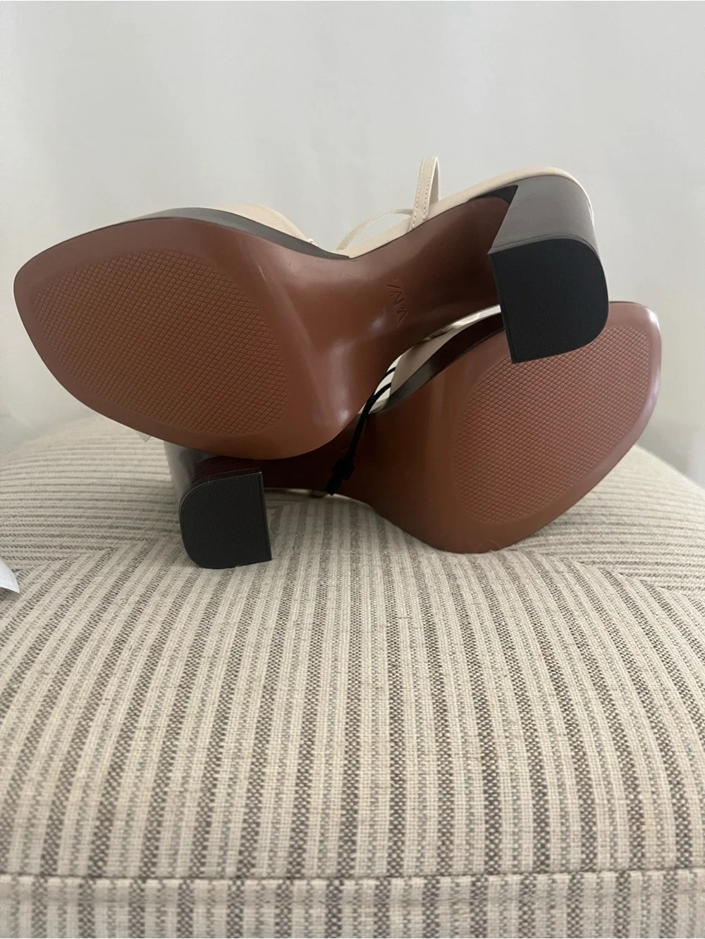 NWT Zara Leather Ecru Platform Block Heel Sandals 9